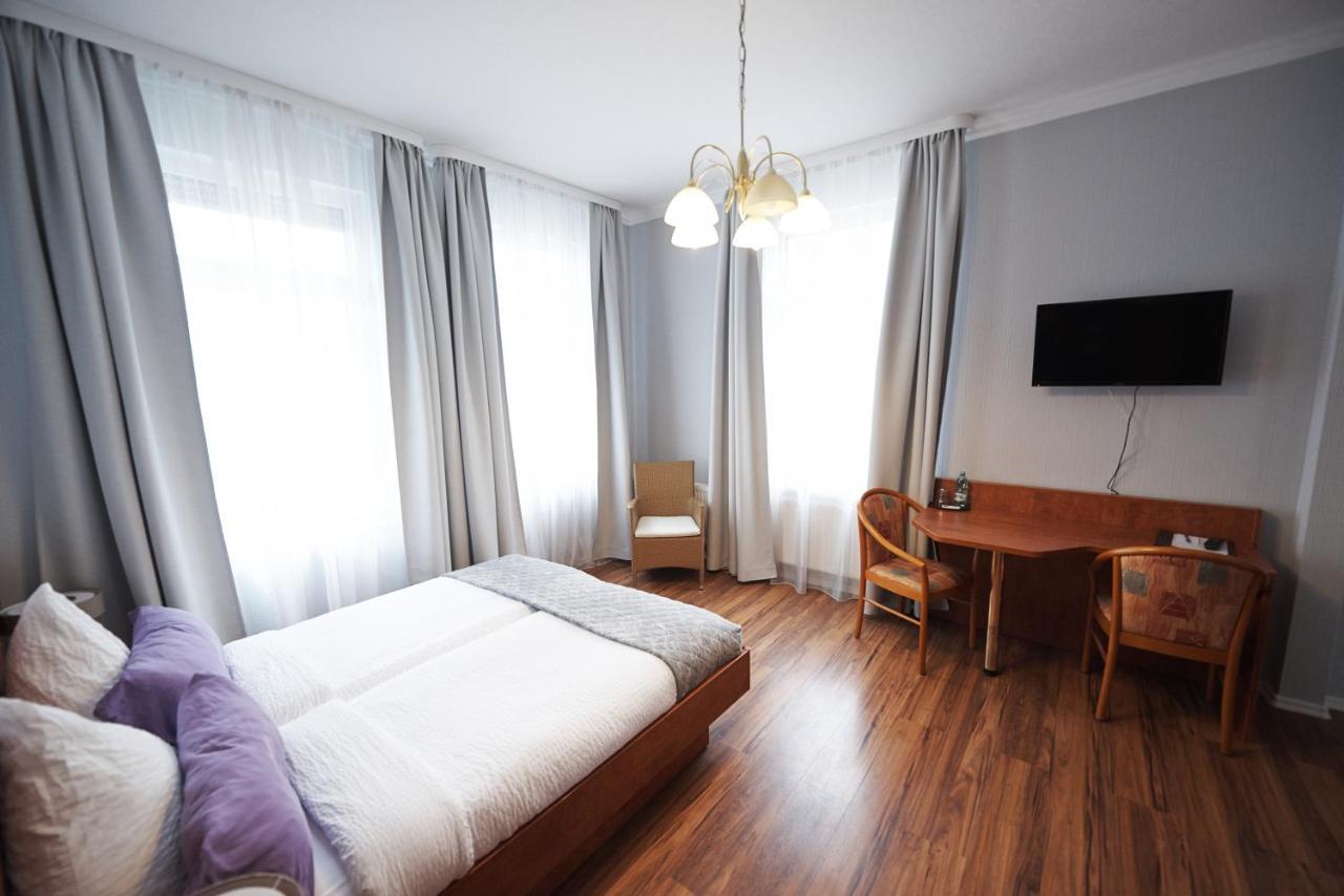 Hotel Wurster Kroog Бремерхафен Экстерьер фото